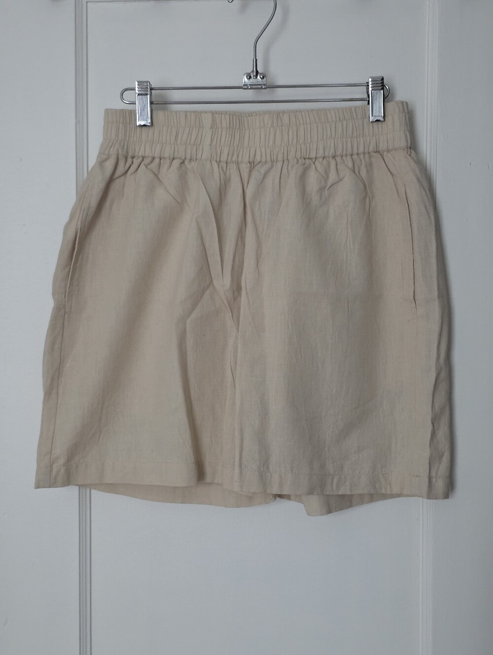 Beige Linen Short